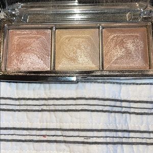 Hourglass ambient palette